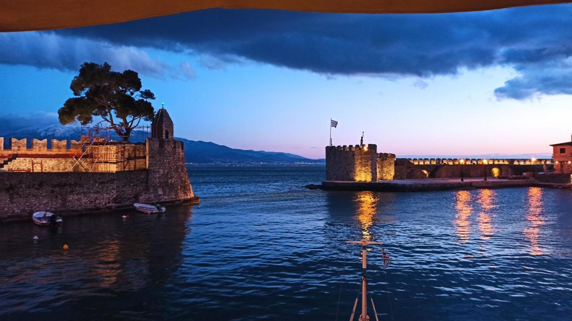 Nafpaktos Cottage By The Sea For Travelers And Dreamers! Dış mekan fotoğraf