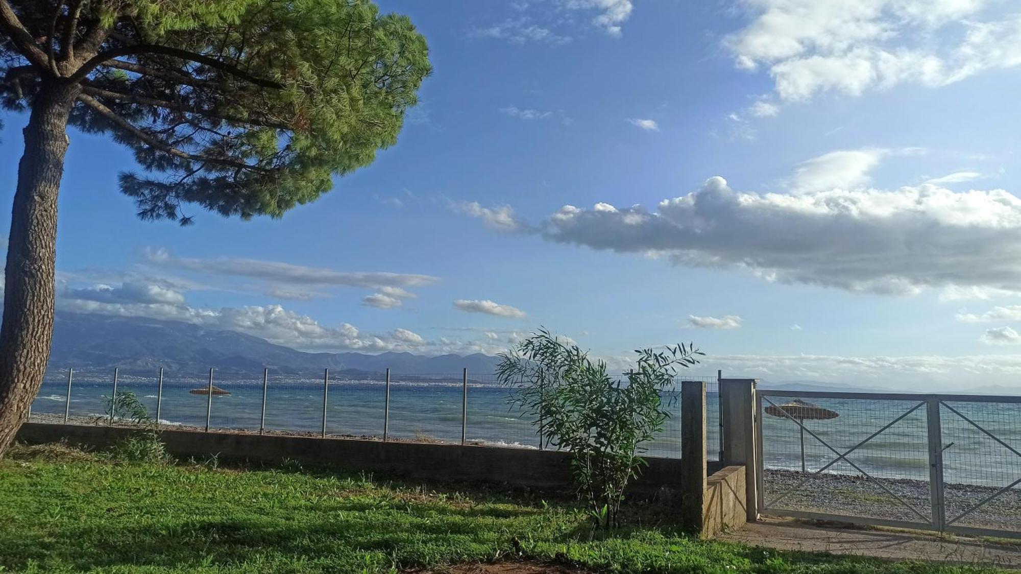 Nafpaktos Cottage By The Sea For Travelers And Dreamers! Dış mekan fotoğraf